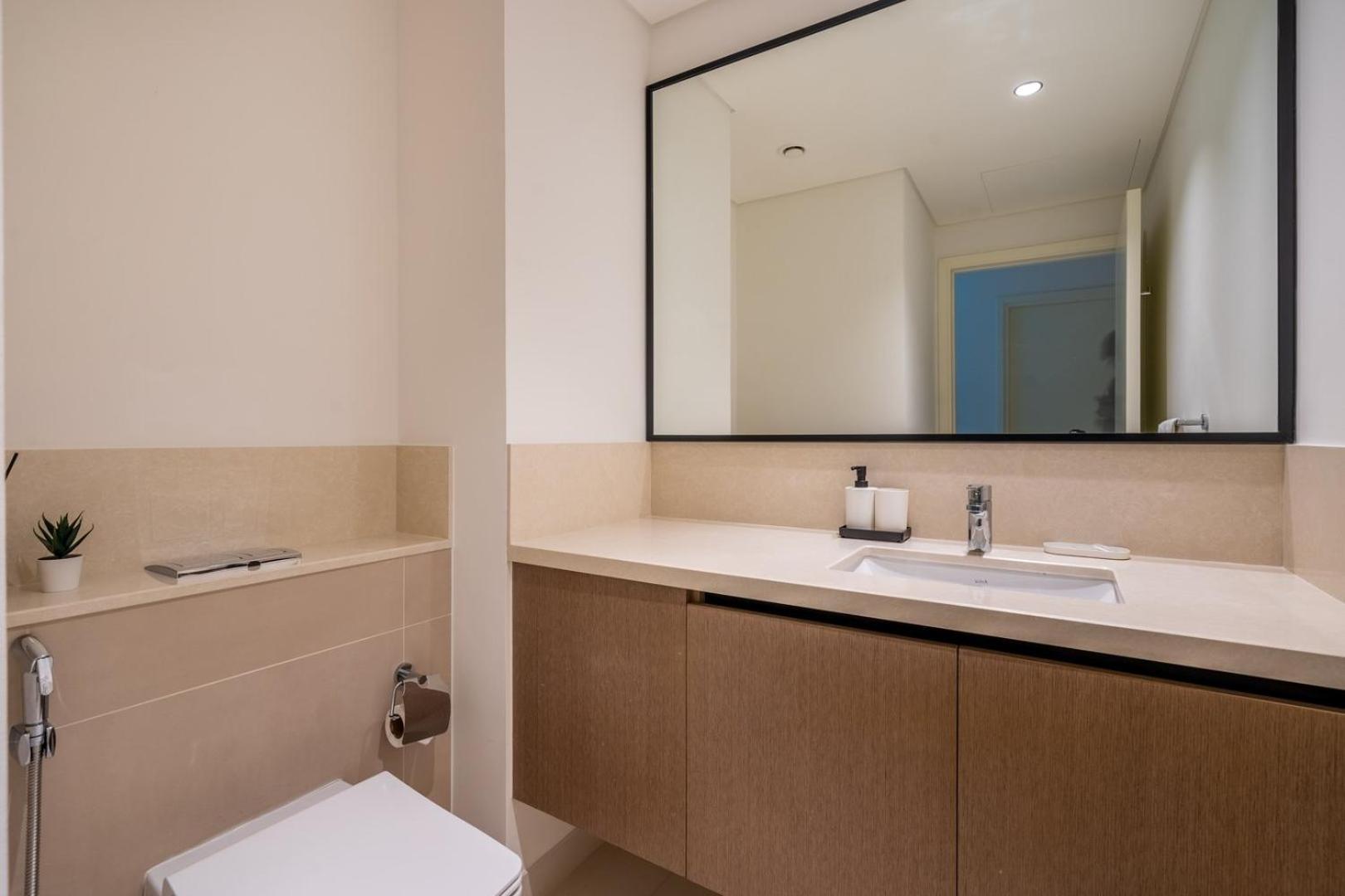 شقة Guestready - Luxurious With Burj Khalifa View